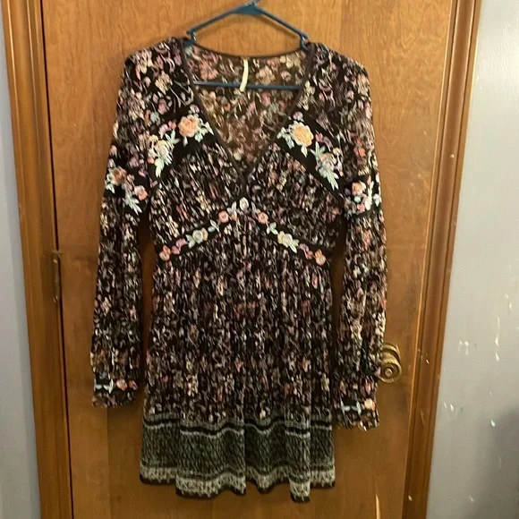 Free People Cherry Blossom Lace Accordion Mini Dress Sz 6 - Picture 5 of 8